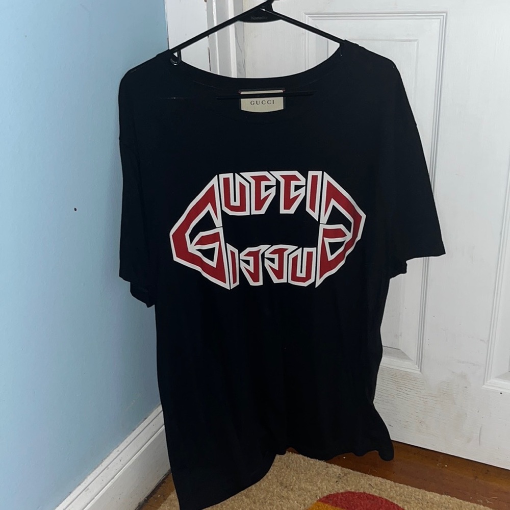 Men’s Gucci T shirt
